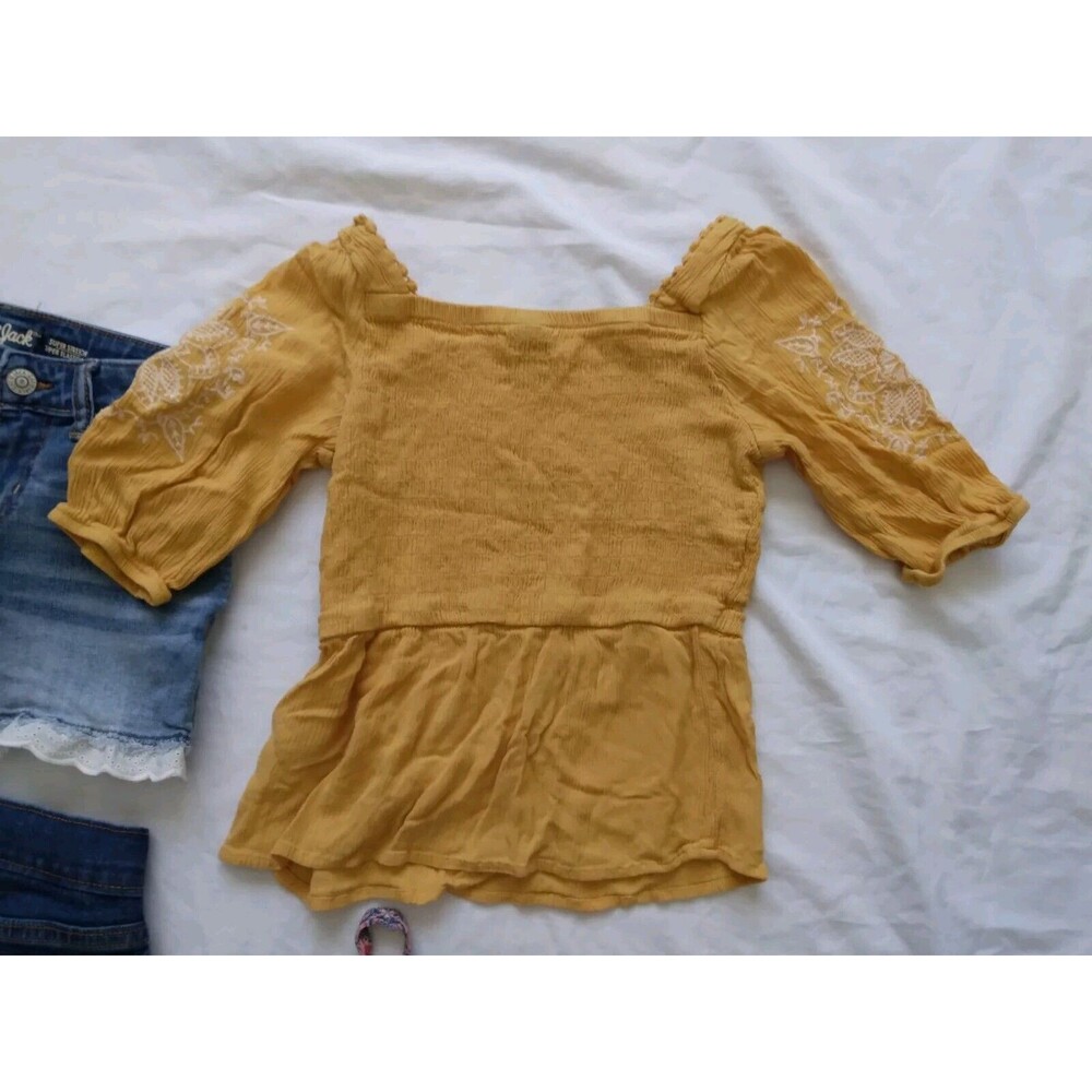 Small Lot Of 4 Girl's Size 7/8 8 10 Shirt Shorts Romper Cropped Jeans - Picture 14 of 14